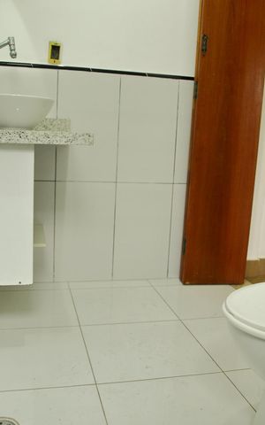 Casa à venda com 210m², 3 quartos e 2 vagasBanheiro Suíte 2