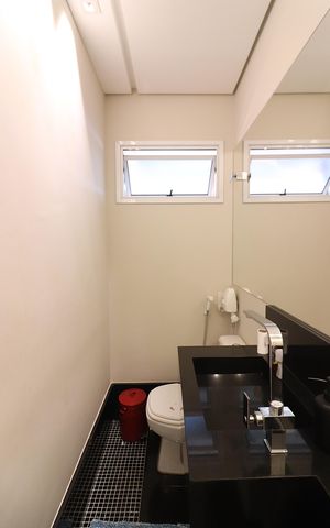 Apartamento à venda com 177m², 3 quartos e 3 vagasBanheiro de Serviço