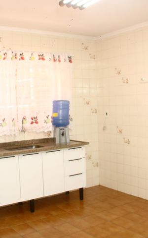 Casa para alugar com 320m², 2 quartos e 3 vagasCozinha