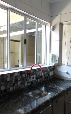 Casa à venda com 213m², 3 quartos e 1 vagaCozinha