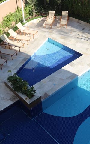 Apartamento à venda com 85m², 2 quartos e 3 vagasÁrea comum - Piscina