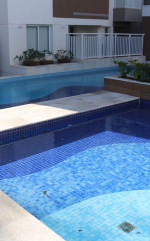 Apartamento à venda com 85m², 2 quartos e 3 vagasÁrea comum - Piscina