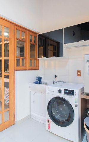 Casa à venda com 230m², 3 quartos e 4 vagasCozinha e Área de Serviço