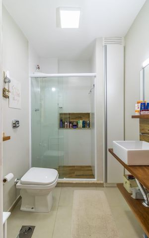Apartamento à venda com 61m², 2 quartos e sem vaga Apartamento à venda com 61m², 2 quartos e sem vagaBanheiro
