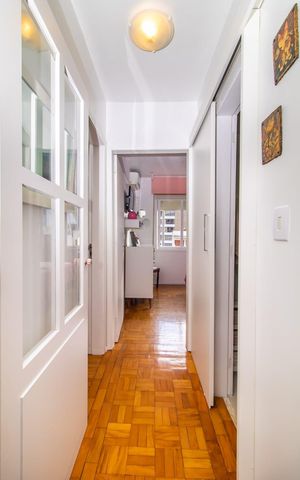 Apartamento à venda com 61m², 2 quartos e sem vaga Apartamento à venda com 61m², 2 quartos e sem vagaCorredor