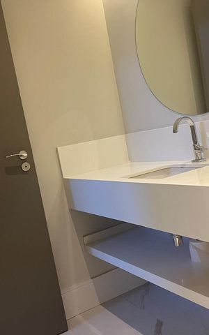 Casa de condomínio para alugar com 297m², 3 quartos e 2 vagas Casa de condomínio para alugar com 297m², 3 quartos e 2 vagasLavabo