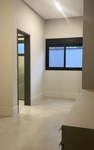 Casa de condomínio para alugar com 297m², 3 quartos e 2 vagas Casa de condomínio para alugar com 297m², 3 quartos e 2 vagasSuíte 2