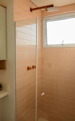 Apartamento à venda com 84m², 3 quartos e 2 vagas Apartamento à venda com 84m², 3 quartos e 2 vagasBanheiro da Suíte 1