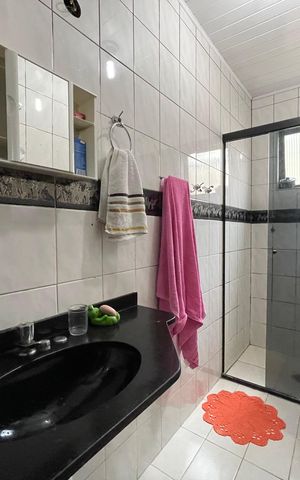 Casa à venda com 250m², 2 quartos e 3 vagas Casa à venda com 250m², 2 quartos e 3 vagasBanheiro Social