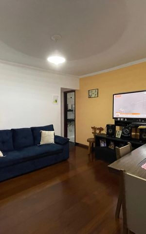 Casa à venda com 250m², 2 quartos e 3 vagas Casa à venda com 250m², 2 quartos e 3 vagasSala
