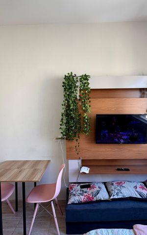 Apartamento à venda com 27m², 1 quarto e sem vaga Apartamento à venda com 27m², 1 quarto e sem vagaSala/Quarto