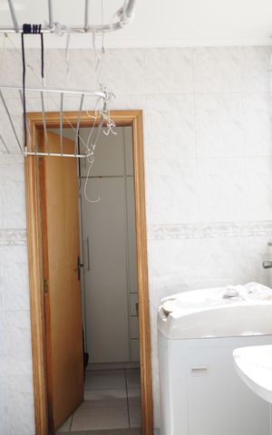 Apartamento para alugar com 160m², 3 quartos e 1 vagaÁrea de Serviço