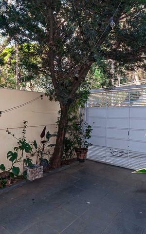 Casa à venda com 130m², 2 quartos e 1 vaga Casa à venda com 130m², 2 quartos e 1 vagaGaragem