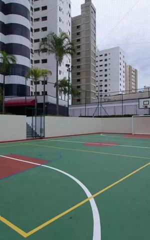 Apartamento à venda com 245m², 5 quartos e 4 vagas Apartamento à venda com 245m², 5 quartos e 4 vagasÁrea comum