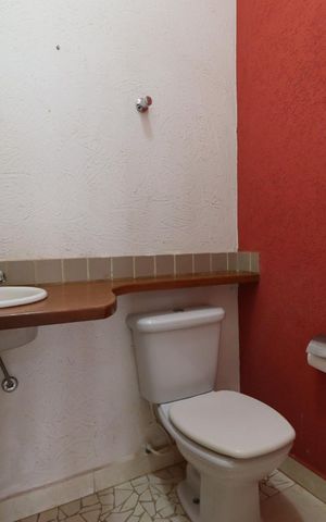 Casa para alugar com 450m², 4 quartos e 4 vagasLavabo