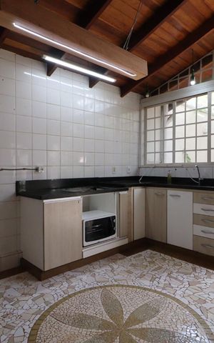 Casa para alugar com 450m², 4 quartos e 4 vagasCozinha