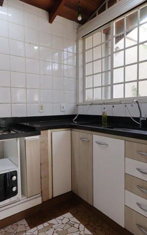 Casa para alugar com 450m², 4 quartos e 4 vagasCozinha