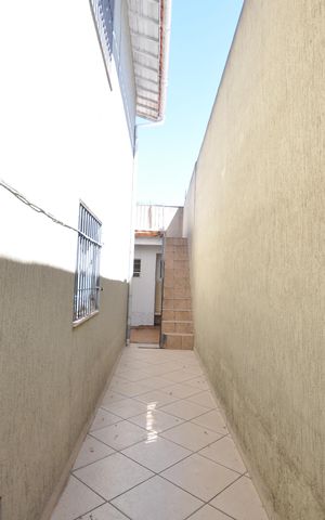 Casa para alugar com 200m², 3 quartos e 2 vagasQuintal