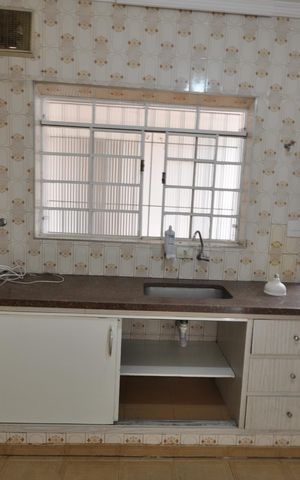 Casa para alugar com 200m², 3 quartos e 2 vagasCozinha