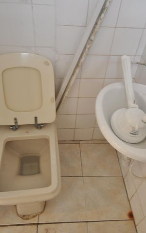 Casa para alugar com 200m², 3 quartos e 2 vagasBanheiro de Serviço