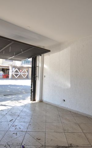 Casa para alugar com 200m², 3 quartos e 2 vagasGaragem