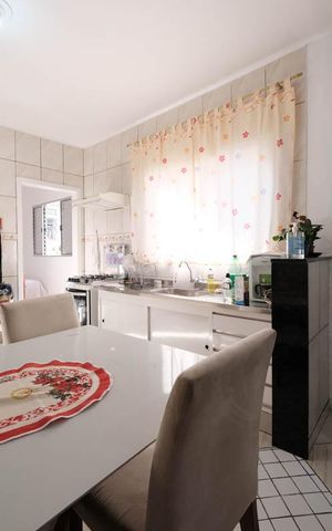 Casa à venda com 40m², 1 quarto e 1 vagaSala/Cozinha