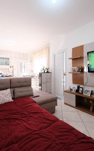 Casa à venda com 40m², 1 quarto e 1 vagaSala/Cozinha