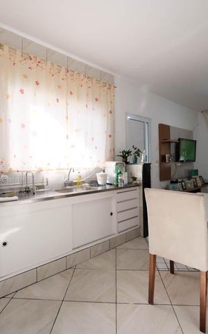 Casa à venda com 40m², 1 quarto e 1 vagaSala/Cozinha