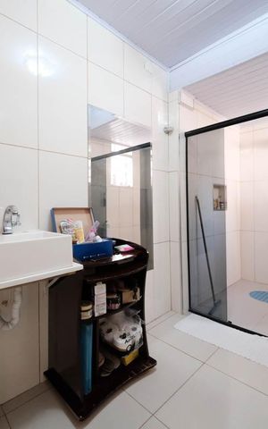 Casa à venda com 40m², 1 quarto e 1 vagaSuíte