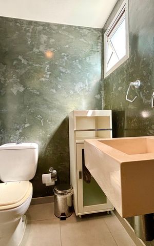 Apartamento para alugar com 180m², 2 quartos e 2 vagas Apartamento para alugar com 180m², 2 quartos e 2 vagasBanheiro social