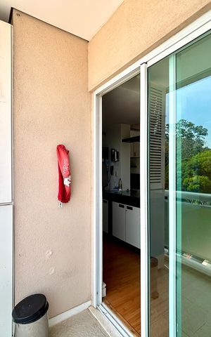 Apartamento para alugar com 180m², 2 quartos e 2 vagas Apartamento para alugar com 180m², 2 quartos e 2 vagasSala - varanda