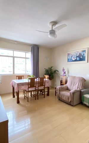 Apartamento à venda com 93m², 3 quartos e 1 vaga Apartamento à venda com 93m², 3 quartos e 1 vagaSala
