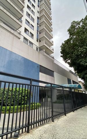 Apartamento à venda com 93m², 3 quartos e 1 vaga Apartamento à venda com 93m², 3 quartos e 1 vagaFachada