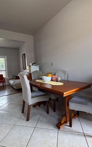 Casa à venda com 100m², 2 quartos e 2 vagas Casa à venda com 100m², 2 quartos e 2 vagasCozinha