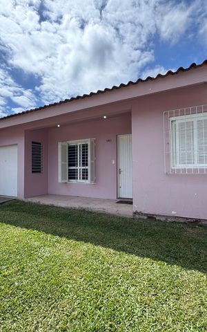 Casa à venda com 100m², 2 quartos e 2 vagas Casa à venda com 100m², 2 quartos e 2 vagasÁrea Externa