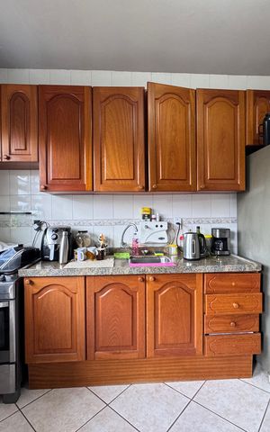 Casa à venda com 100m², 2 quartos e 2 vagas Casa à venda com 100m², 2 quartos e 2 vagasCozinha