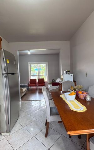 Casa à venda com 100m², 2 quartos e 2 vagas Casa à venda com 100m², 2 quartos e 2 vagasCozinha