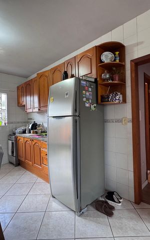 Casa à venda com 100m², 2 quartos e 2 vagas Casa à venda com 100m², 2 quartos e 2 vagasCozinha