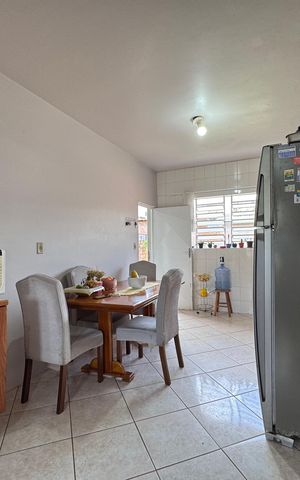Casa à venda com 100m², 2 quartos e 2 vagas Casa à venda com 100m², 2 quartos e 2 vagasCozinha