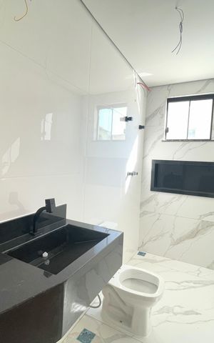 Casa à venda com 130m², 3 quartos e 2 vagasBanheiro Social