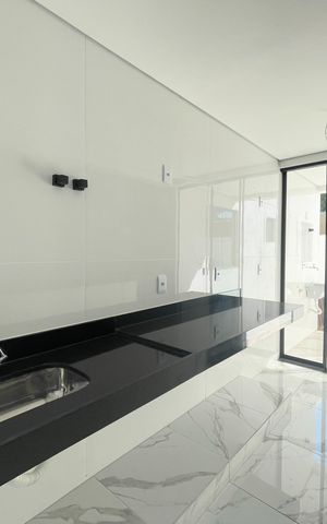 Casa à venda com 130m², 3 quartos e 2 vagasCozinha