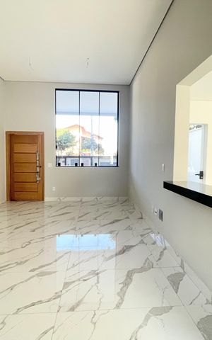 Casa à venda com 130m², 3 quartos e 2 vagasSala