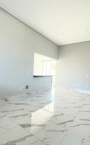 Casa à venda com 130m², 3 quartos e 2 vagasSala