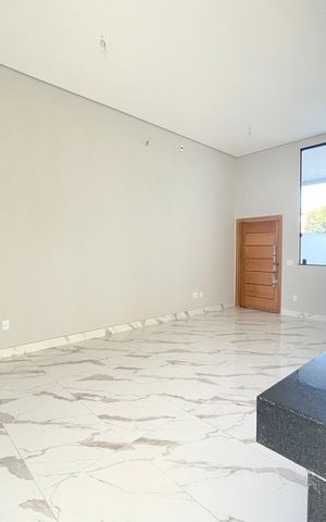 Casa à venda com 130m², 3 quartos e 2 vagasSala