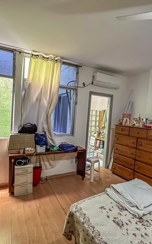 Casa à venda com 280m², 4 quartos e 2 vagas Casa à venda com 280m², 4 quartos e 2 vagasSuíte 2