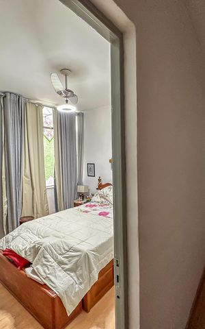 Casa à venda com 280m², 4 quartos e 2 vagas Casa à venda com 280m², 4 quartos e 2 vagasCorredor