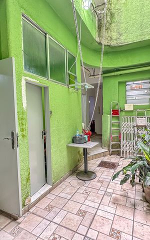 Casa à venda com 280m², 4 quartos e 2 vagas Casa à venda com 280m², 4 quartos e 2 vagasÁrea de Serviço