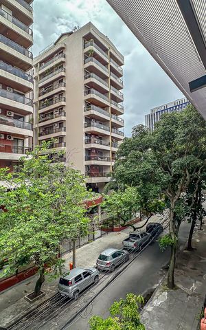 Casa à venda com 280m², 4 quartos e 2 vagas Casa à venda com 280m², 4 quartos e 2 vagasVista Varanda Suíte master