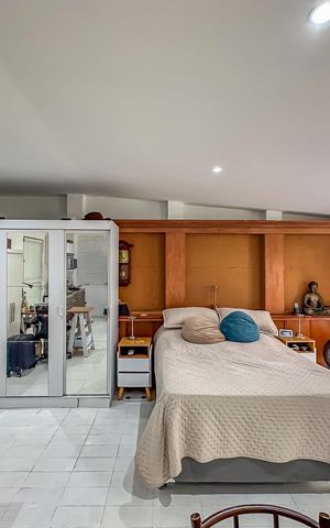 Casa à venda com 280m², 4 quartos e 2 vagas Casa à venda com 280m², 4 quartos e 2 vagasSuíte master