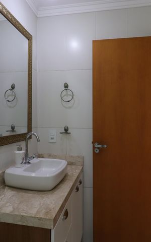 Apartamento à venda com 142m², 2 quartos e 1 vagaBanheiro da Suíte